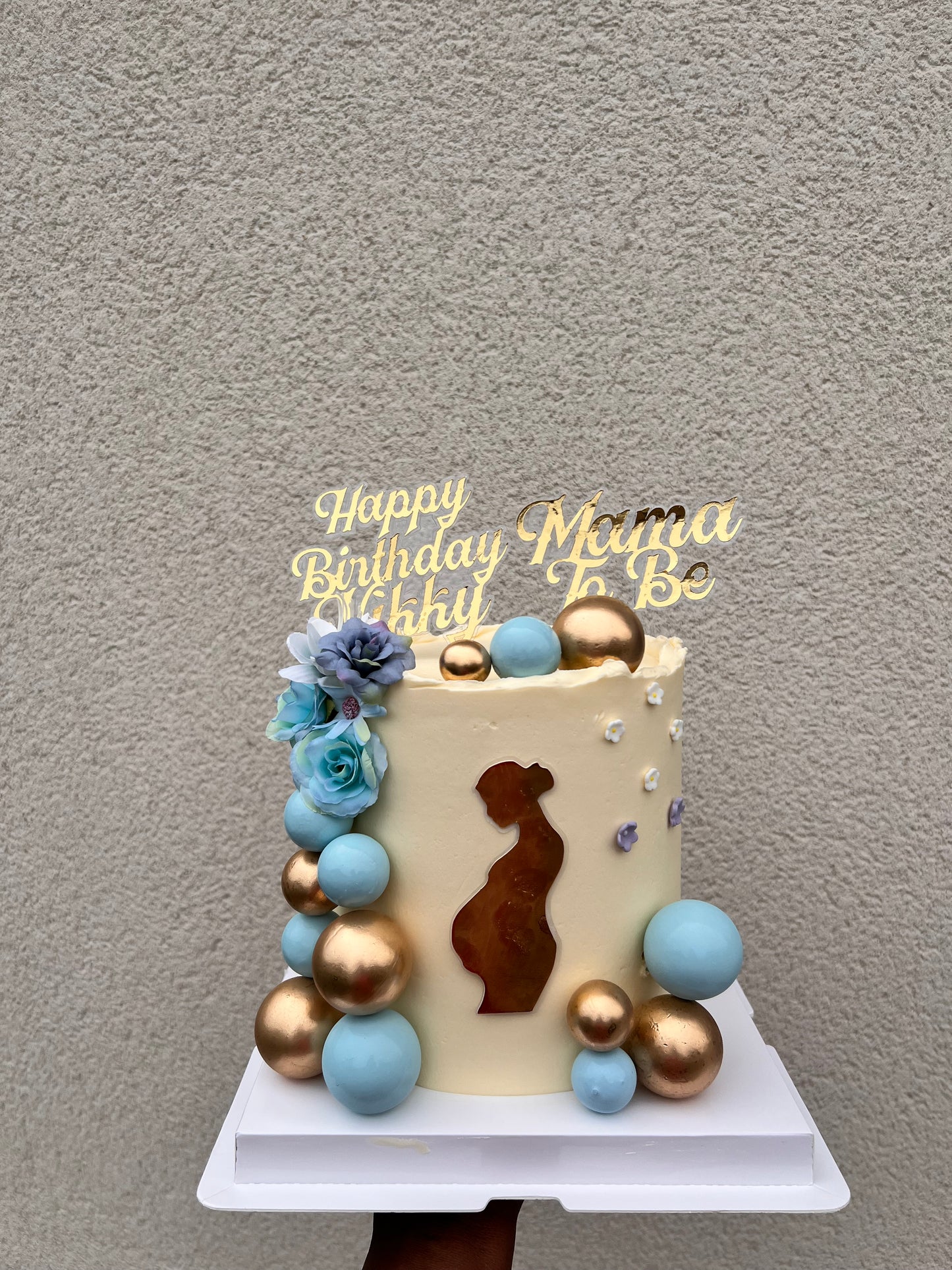 BABY SHOWER CAKE