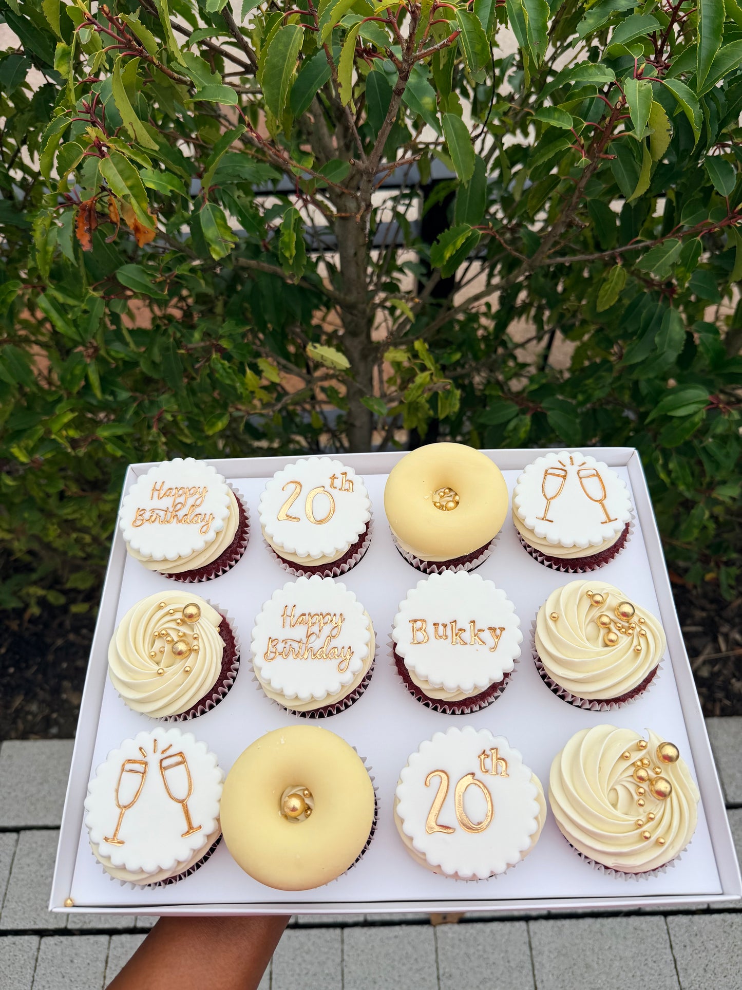 CUPCAKES