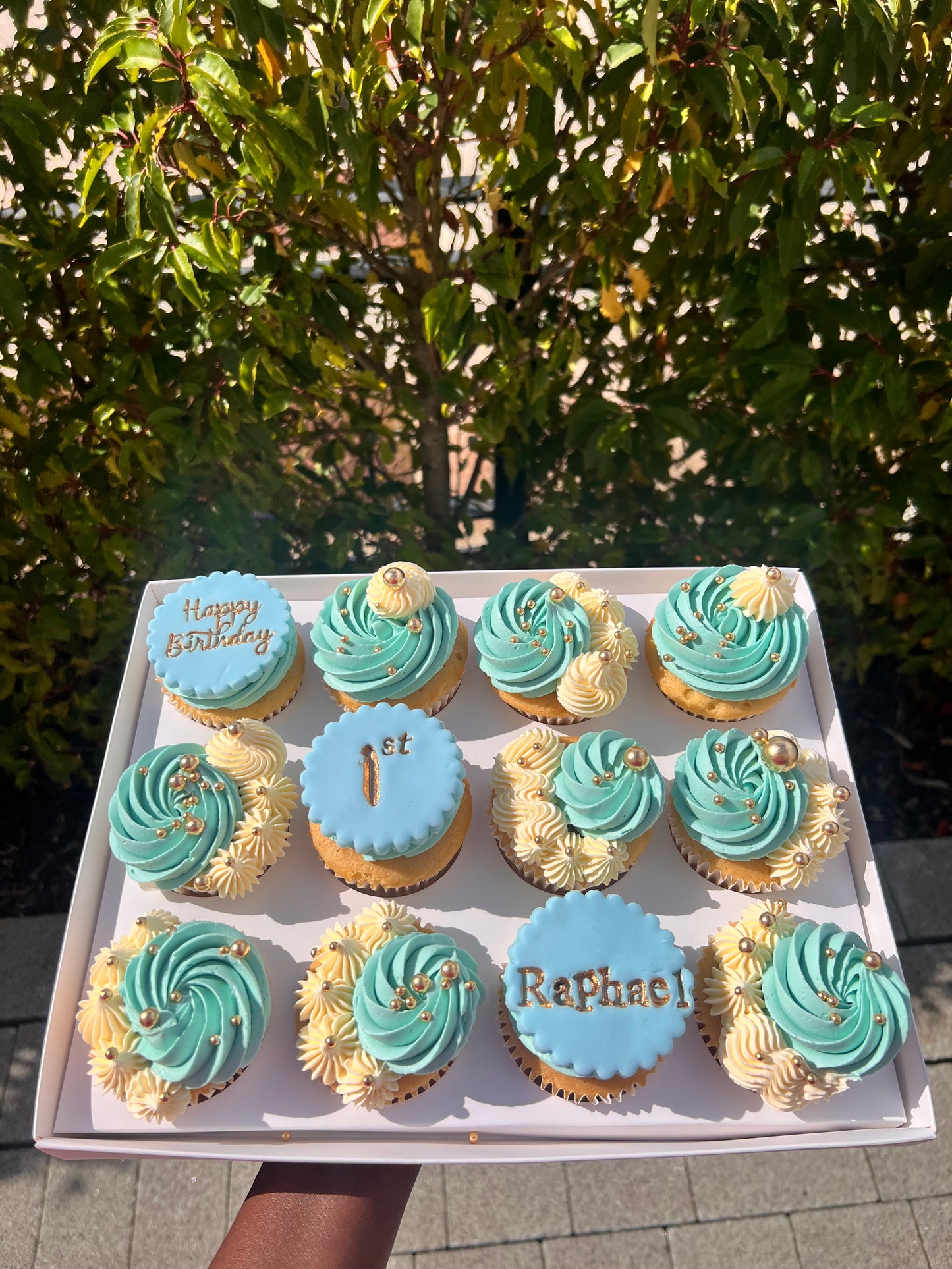 CUPCAKES