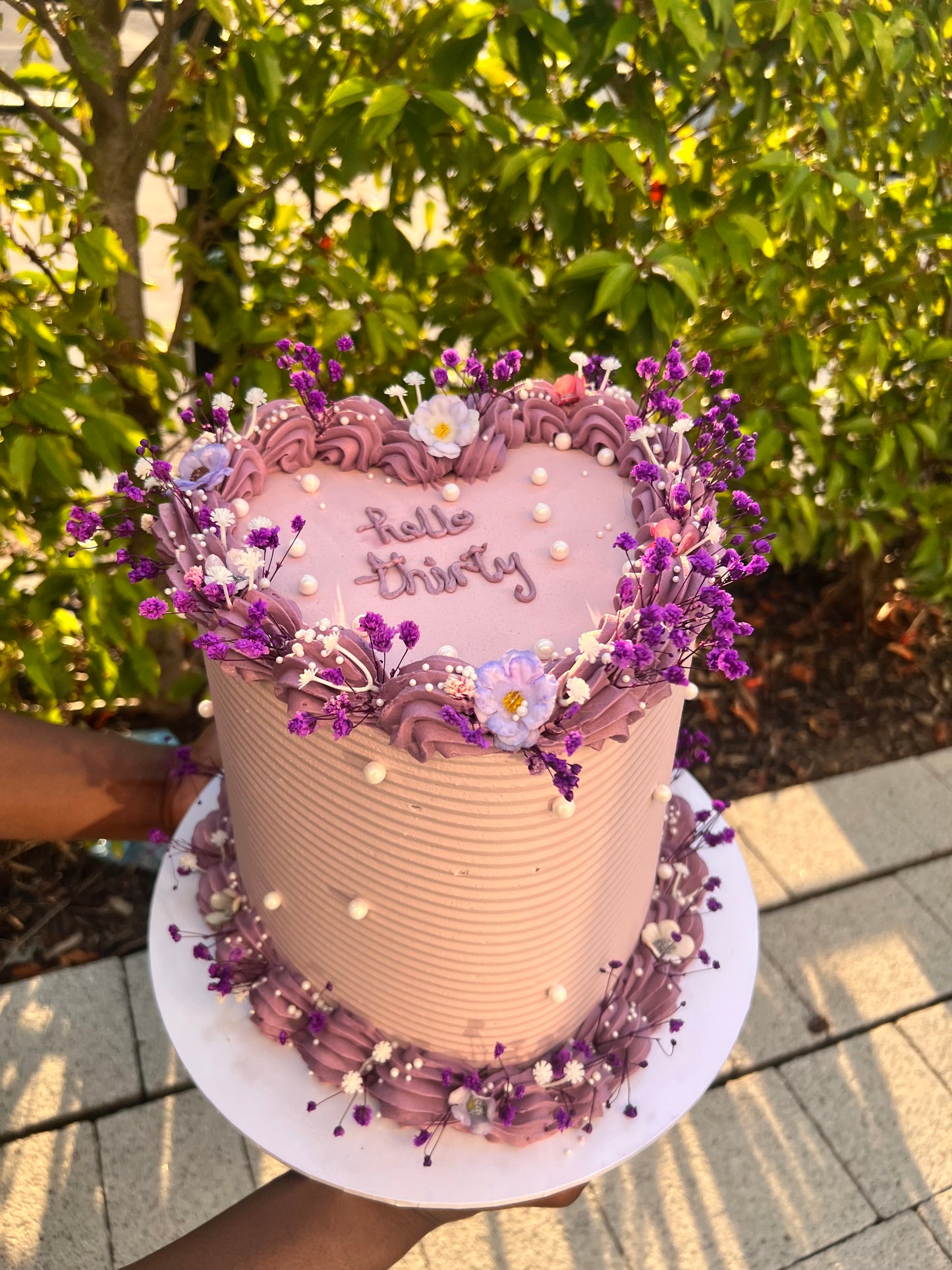 VINTAGE 8" HEART