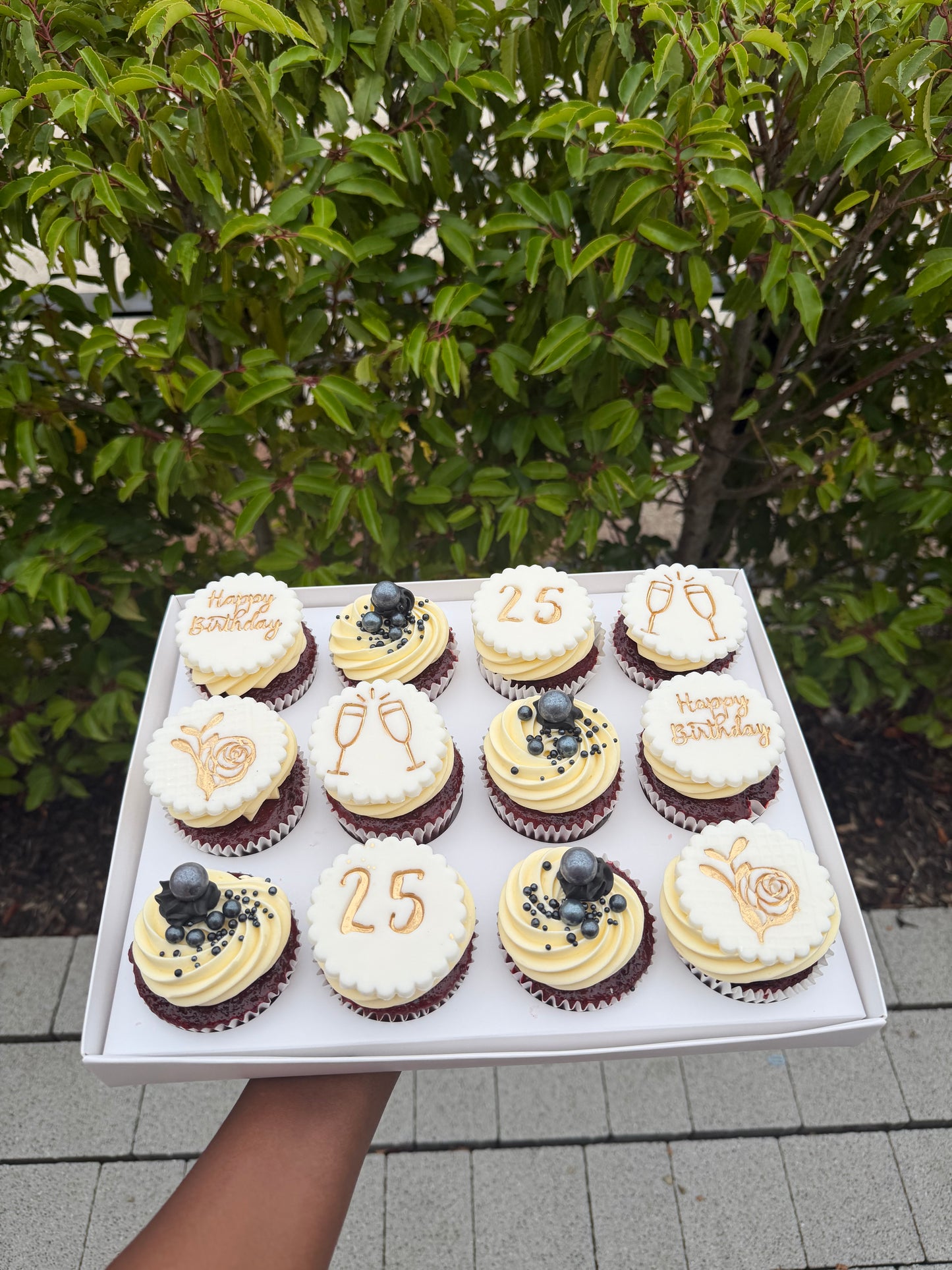 CUPCAKES