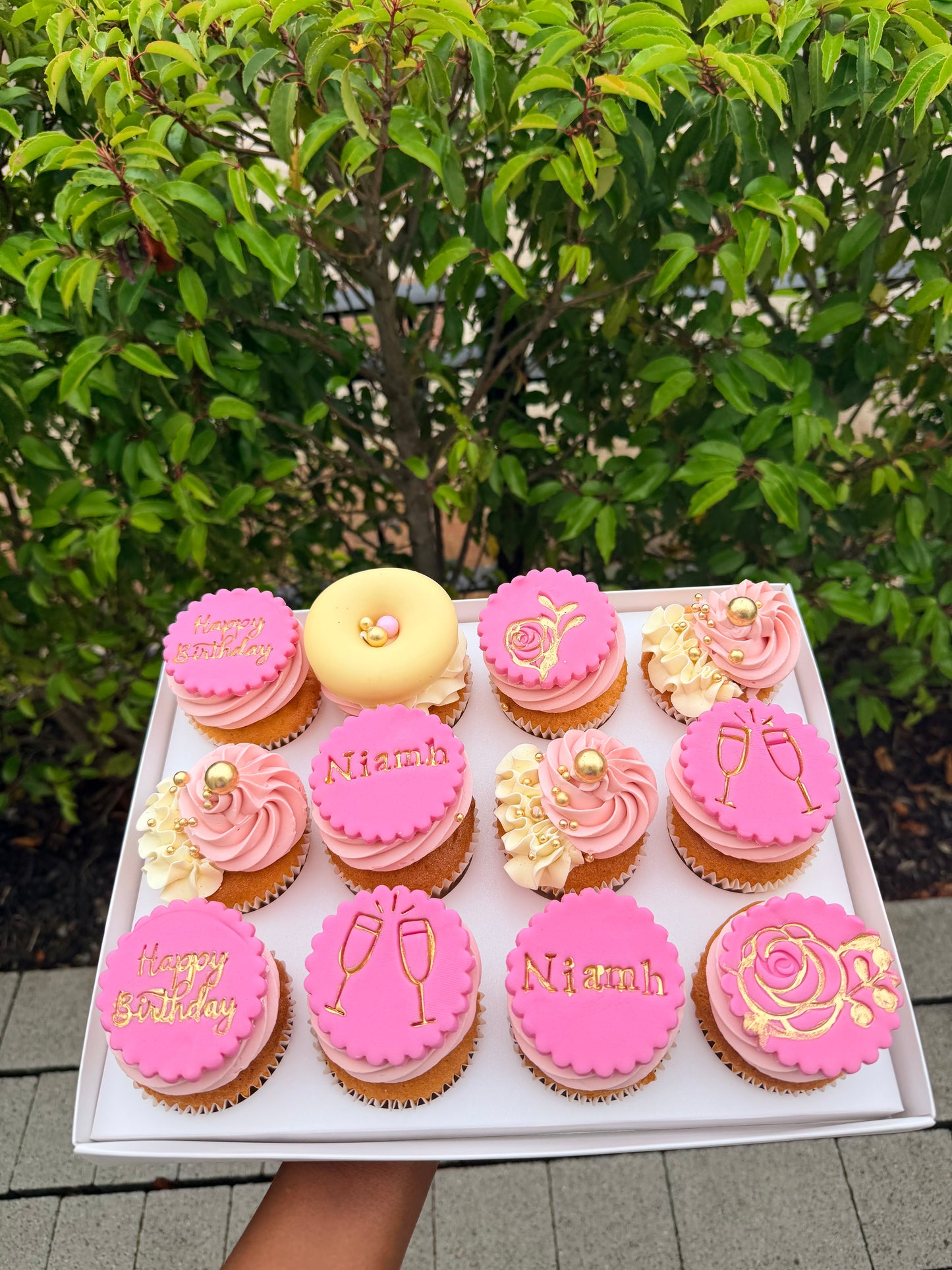 CUPCAKES