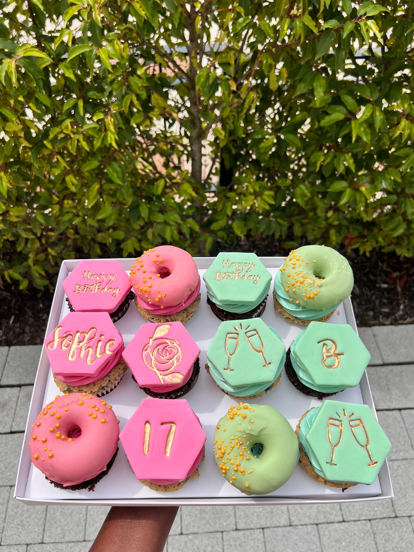 CUPCAKES