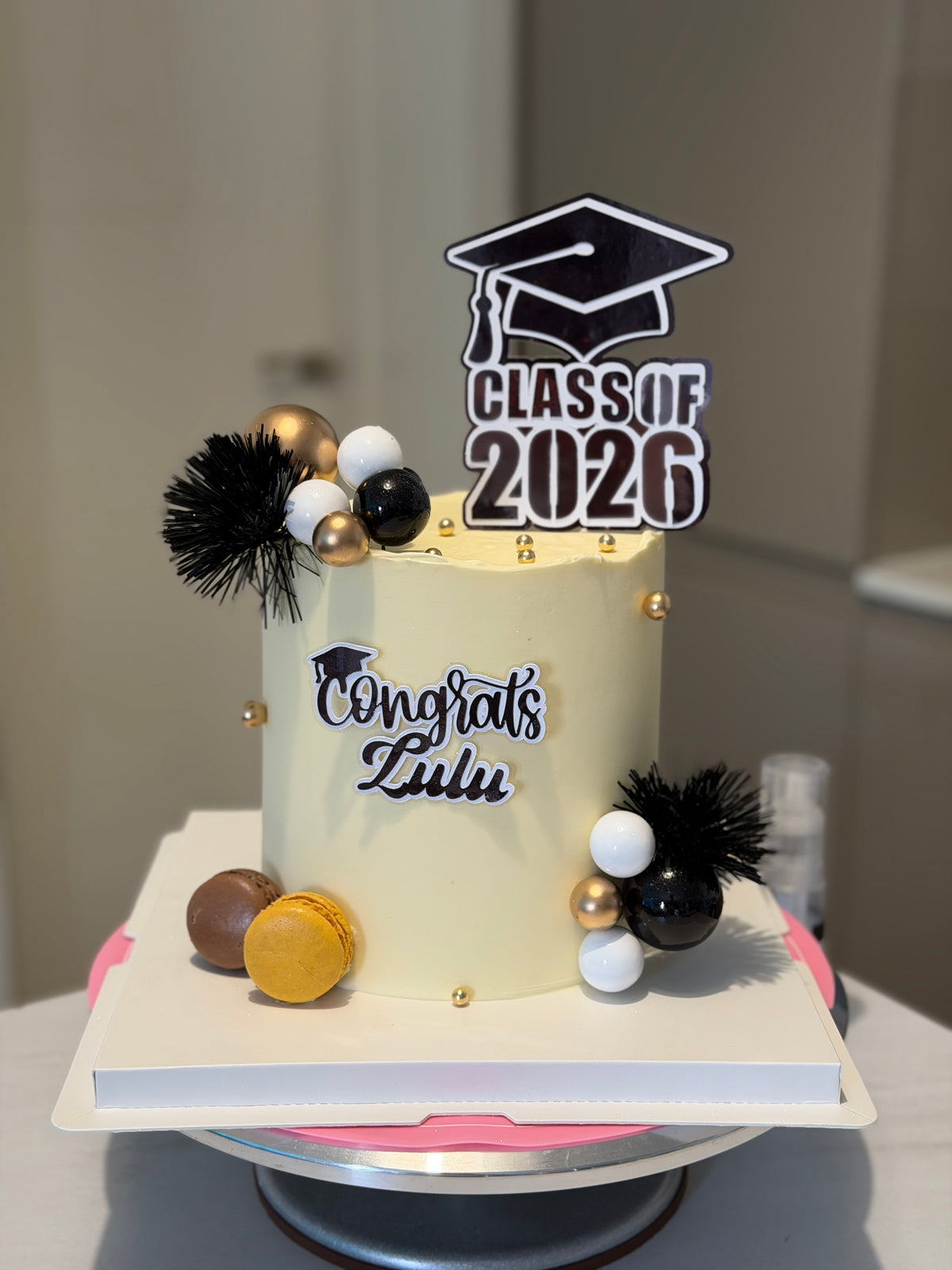 GRADUATION CAKES