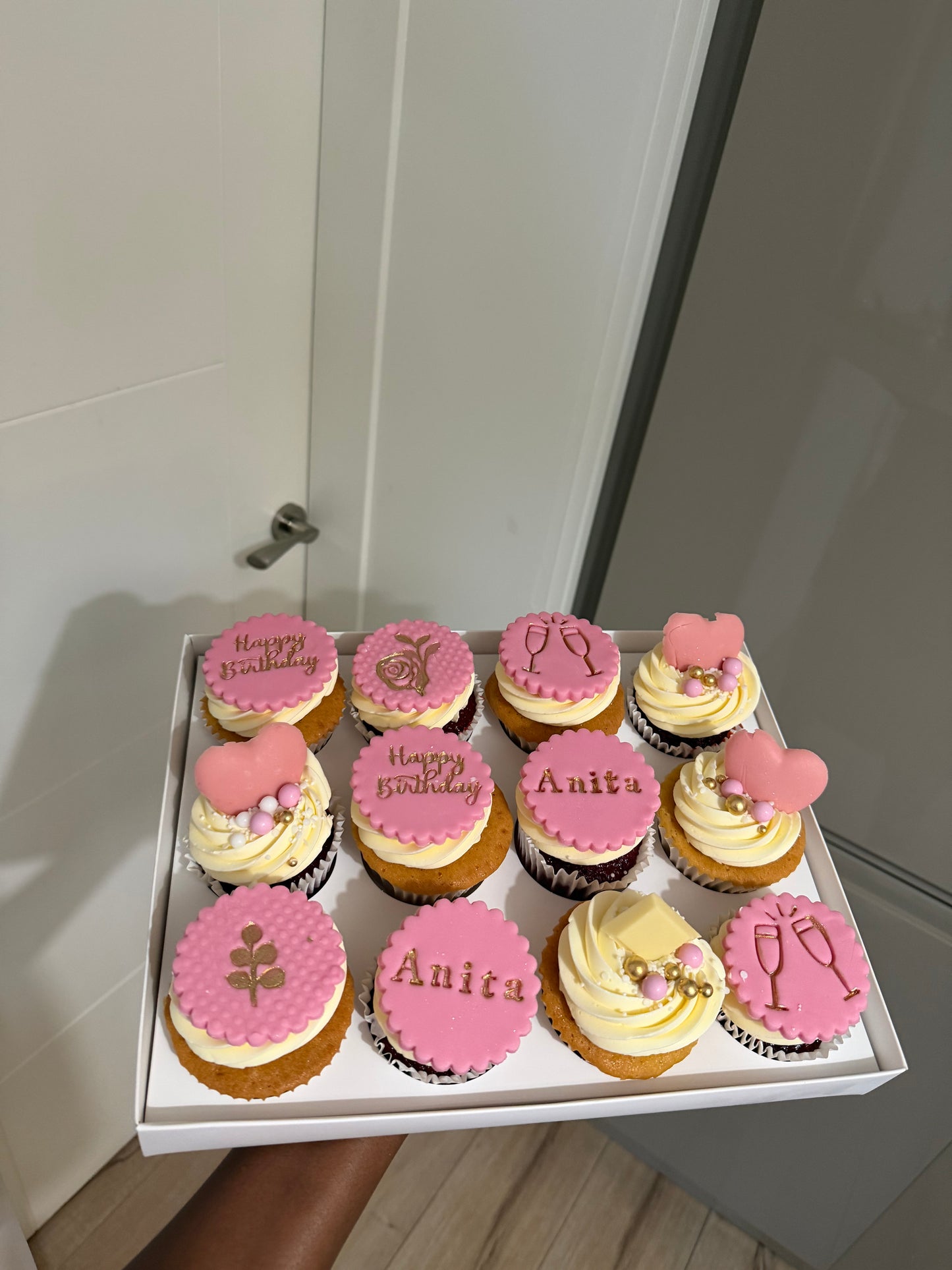 CUPCAKES